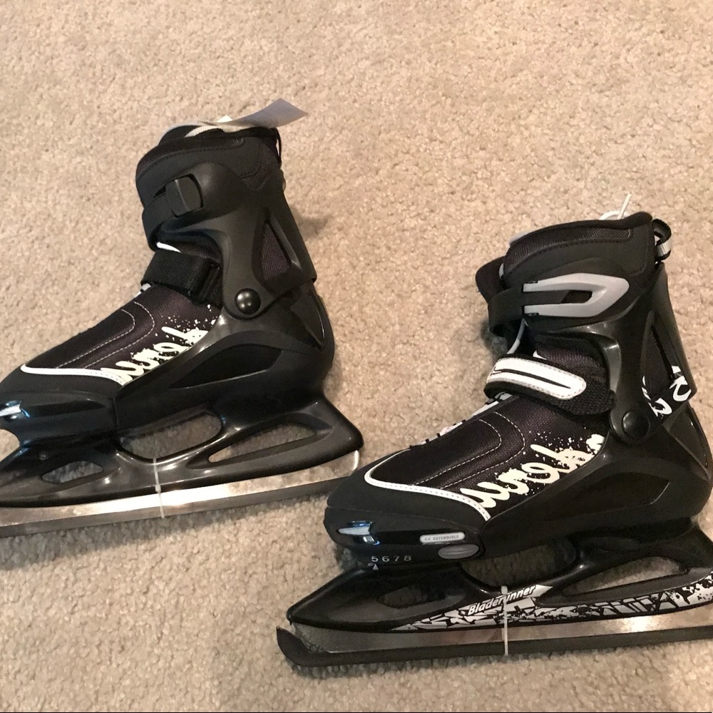 Boys Adjustable Bladerunner Micro Ice Skates NEW